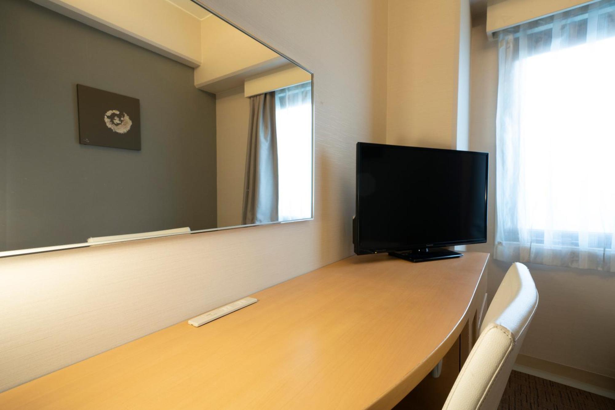 Hotel Binario Umeda Osaka Bagian luar foto