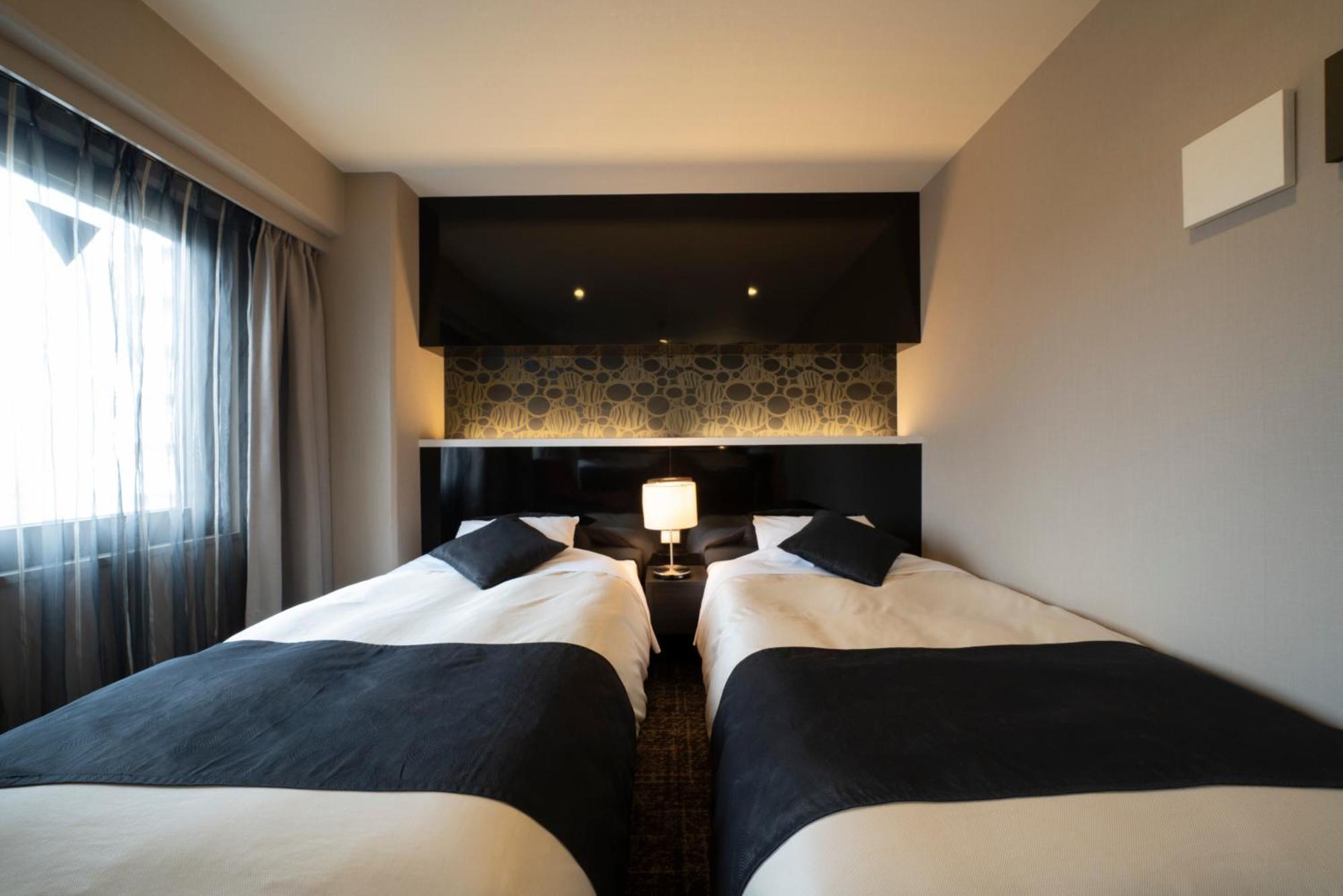 Hotel Binario Umeda Osaka Bagian luar foto