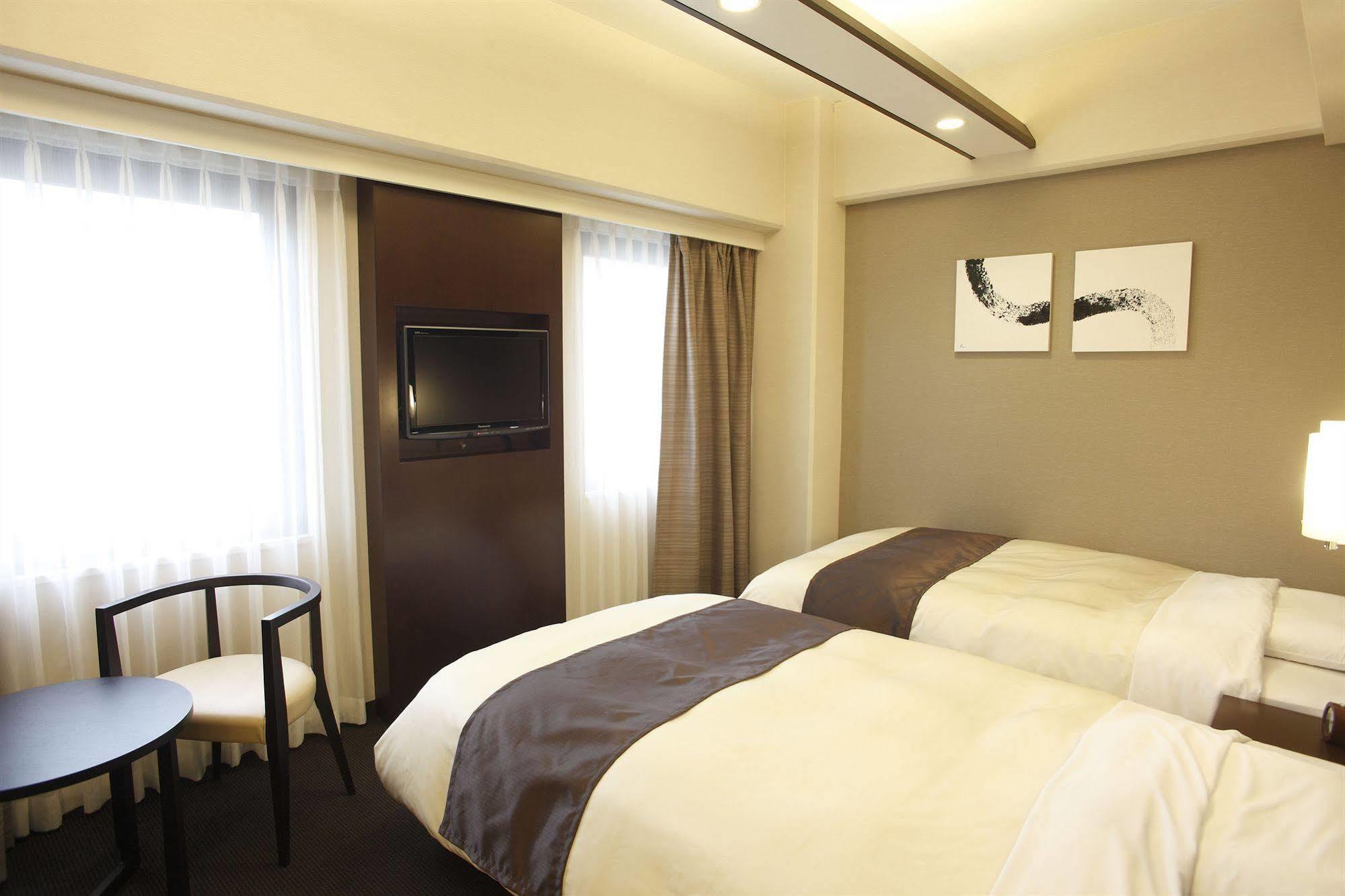 Hotel Binario Umeda Osaka Bagian luar foto