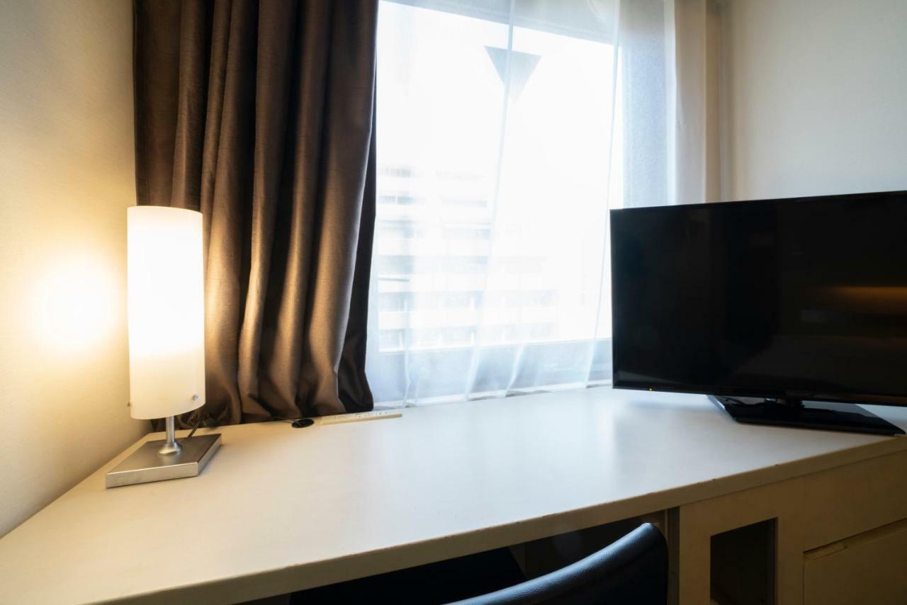Hotel Binario Umeda Osaka Bagian luar foto